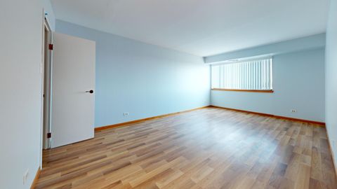 Tiny photo for 600 Naples Court #608, Glenview, IL 60025 (MLS # 12491812)