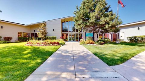 Tiny photo for 600 Naples Court #608, Glenview, IL 60025 (MLS # 12491812)