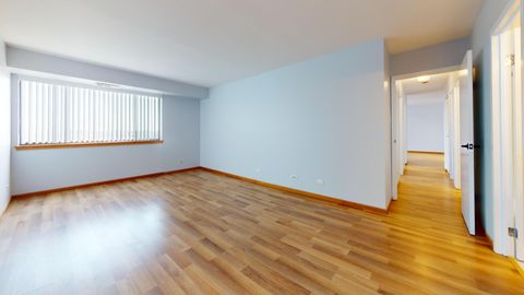Tiny photo for 600 Naples Court #608, Glenview, IL 60025 (MLS # 12491812)