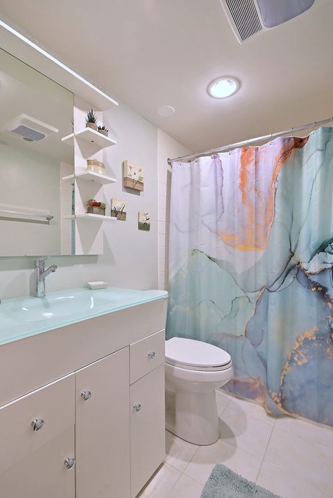 Tiny photo for 2 S ATRIUM Way #606, Elmhurst, IL 60126 (MLS # 12591824)