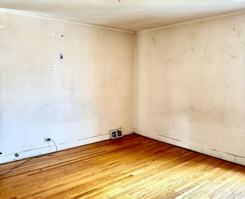 Tiny photo for 1706 E 83rd Street, Chicago, IL 60617 (MLS # 12535613)