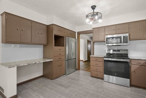 Tiny photo for 1220 54 Street Court, Moline, IL 61265 (MLS # 12658806)