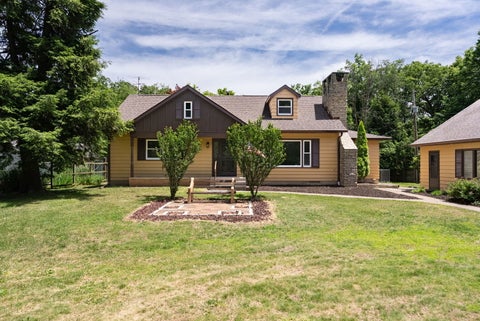 Tiny photo for 1220 54 Street Court, Moline, IL 61265 (MLS # 12658806)