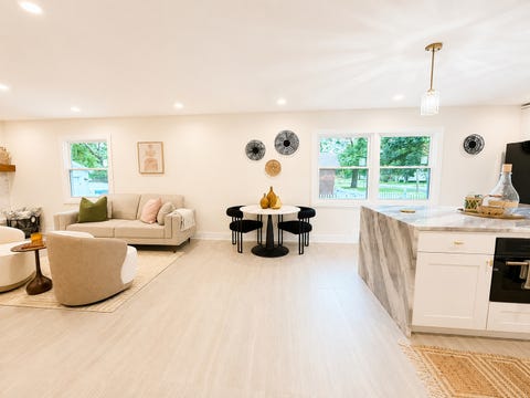 Tiny photo for 300 W North Avenue, Bartlett, IL 60103 (MLS # 12739434)