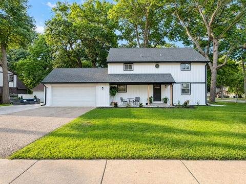 Tiny photo for 300 W North Avenue, Bartlett, IL 60103 (MLS # 12739434)