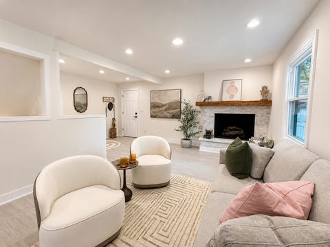 Tiny photo for 300 W North Avenue, Bartlett, IL 60103 (MLS # 12739434)