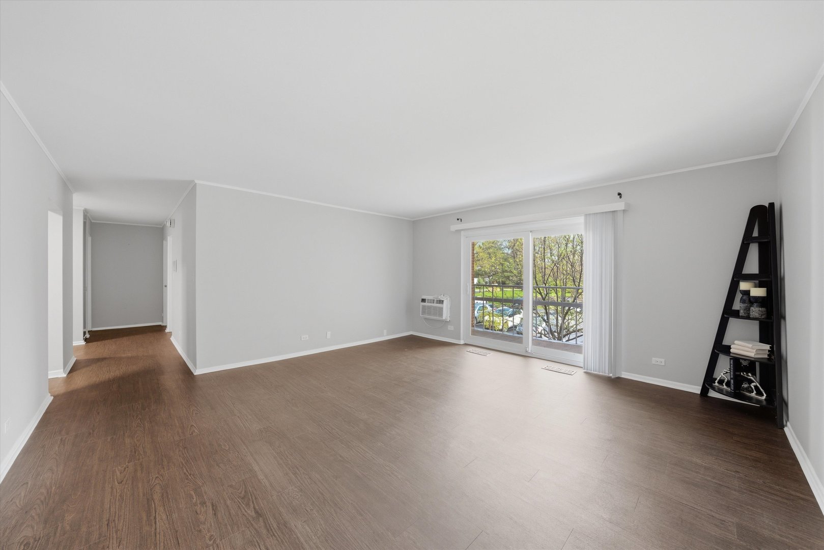 300 Claymoor Road 2E