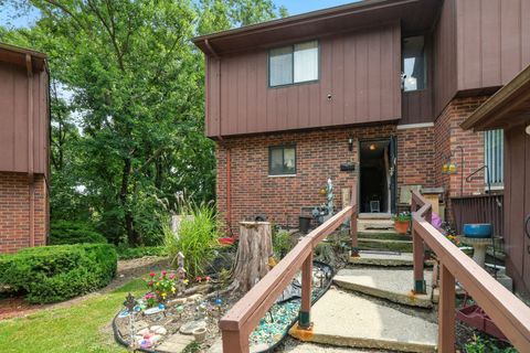 Tiny photo for 1467 Midland Court #3, Joliet, IL 60436 (MLS # 12471388)