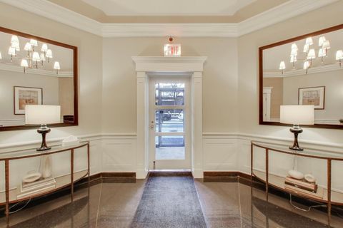 Tiny photo for 33 W Delaware Place #21H, Chicago, IL 60610 (MLS # 12584186)