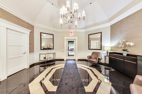 Tiny photo for 33 W Delaware Place #21H, Chicago, IL 60610 (MLS # 12584186)