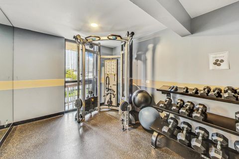 Tiny photo for 33 W Delaware Place #21H, Chicago, IL 60610 (MLS # 12584186)
