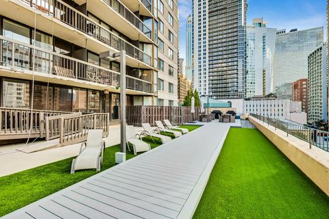 Tiny photo for 33 W Delaware Place #21H, Chicago, IL 60610 (MLS # 12584186)