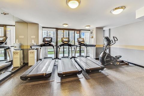 Tiny photo for 33 W Delaware Place #21H, Chicago, IL 60610 (MLS # 12584186)