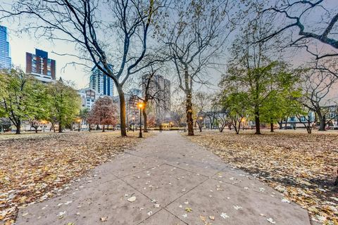 Tiny photo for 33 W Delaware Place #21H, Chicago, IL 60610 (MLS # 12584186)