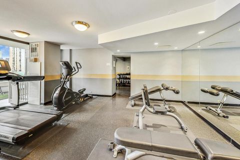 Tiny photo for 33 W Delaware Place #21H, Chicago, IL 60610 (MLS # 12584186)