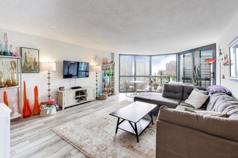 Tiny photo for 33 W Delaware Place #21H, Chicago, IL 60610 (MLS # 12584186)