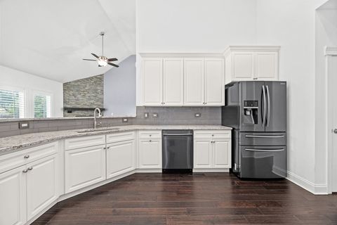 Tiny photo for 21328 Westminster Lane, Shorewood, IL 60404 (MLS # 12499454)