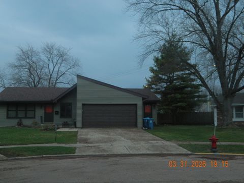 Photo of 1911 Ash Court, Aurora, IL 60506 (MLS # 12606913)