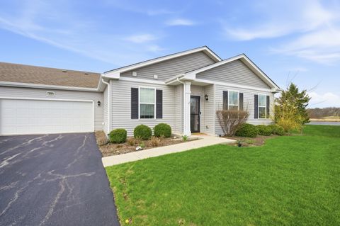 Photo of 1838 Southern Circle #1838, Pingree Grove, IL 60140 (MLS # 12549392)
