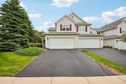 Tiny photo for 502 Heritage Court, St. Charles, IL 60175 (MLS # 12688792)