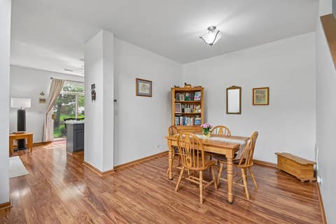Tiny photo for 502 Heritage Court, St. Charles, IL 60175 (MLS # 12688792)
