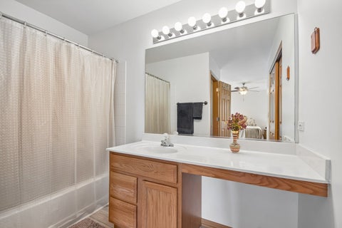 Tiny photo for 502 Heritage Court, St. Charles, IL 60175 (MLS # 12688792)