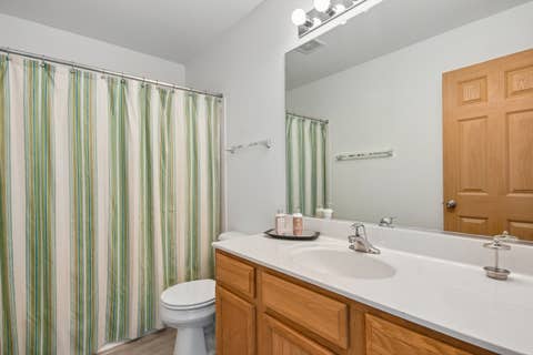 Tiny photo for 502 Heritage Court, St. Charles, IL 60175 (MLS # 12688792)