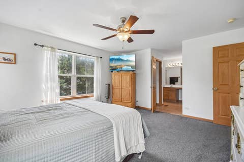 Tiny photo for 502 Heritage Court, St. Charles, IL 60175 (MLS # 12688792)