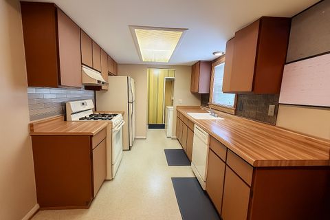 Tiny photo for 593 Bristol Lane, Elk Grove Village, IL 60007 (MLS # 12514385)