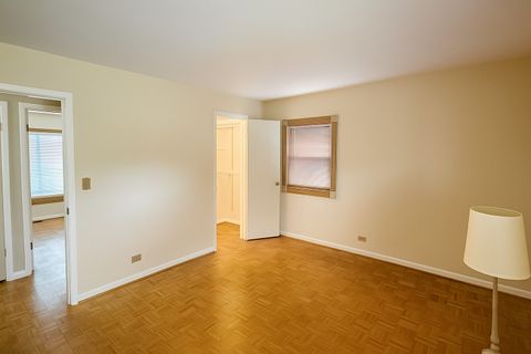 Tiny photo for 593 Bristol Lane, Elk Grove Village, IL 60007 (MLS # 12514385)