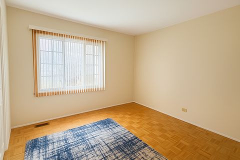 Tiny photo for 593 Bristol Lane, Elk Grove Village, IL 60007 (MLS # 12514385)