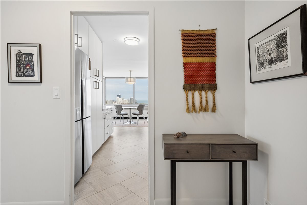 4250 N Marine Drive 2836