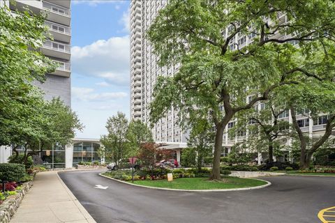 Photo of 4250 N Marine Drive #2836, Chicago, IL 60613 (MLS # 12621439)
