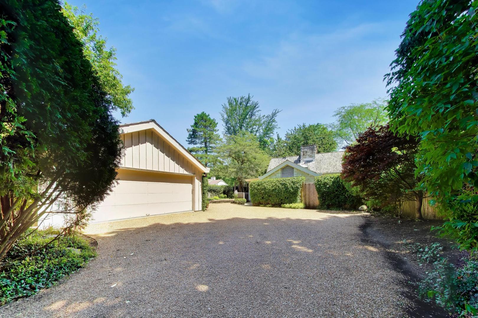 42 Woodley Road