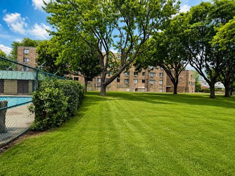 Tiny photo for 5306 N Cumberland Avenue #521, Chicago, IL 60656 (MLS # 12701060)