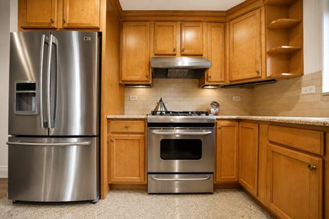 Tiny photo for 5306 N Cumberland Avenue #521, Chicago, IL 60656 (MLS # 12701060)