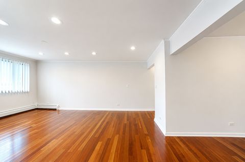 Tiny photo for 5306 N Cumberland Avenue #521, Chicago, IL 60656 (MLS # 12701060)