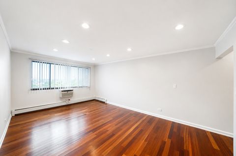 Tiny photo for 5306 N Cumberland Avenue #521, Chicago, IL 60656 (MLS # 12701060)