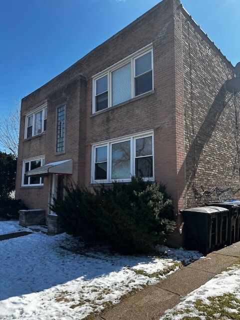 1617 W Glenlake Avenue 1W