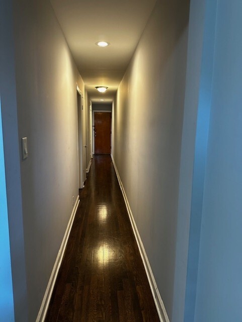 1617 W Glenlake Avenue 1W