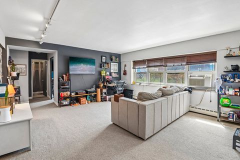 Tiny photo for 4960 N Marine Drive #611, Chicago, IL 60640 (MLS # 12625938)