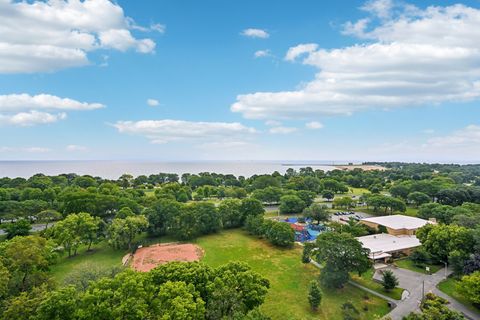Tiny photo for 4960 N Marine Drive #611, Chicago, IL 60640 (MLS # 12625938)