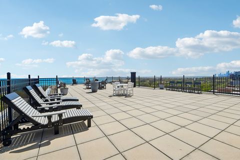 Tiny photo for 4960 N Marine Drive #611, Chicago, IL 60640 (MLS # 12625938)