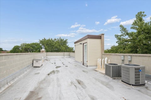 Tiny photo for 2047 N Mozart Street #3, Chicago, IL 60647 (MLS # 12729960)