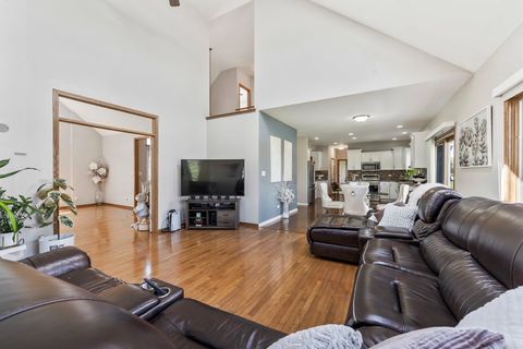 Tiny photo for 3823 Ballantrae Way, Flossmoor, IL 60422 (MLS # 12644565)