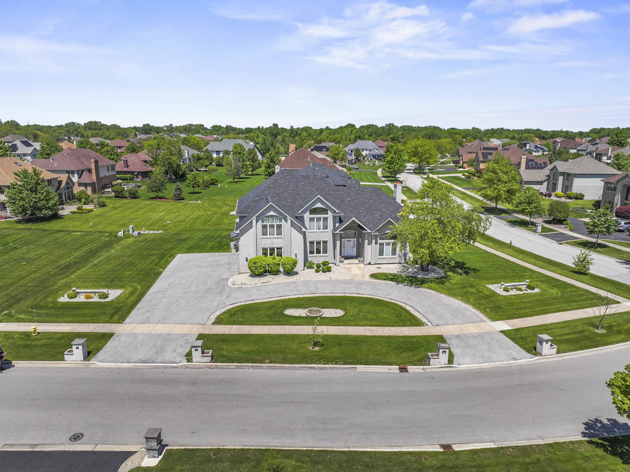 3823 Ballantrae Way