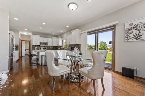 Tiny photo for 3823 Ballantrae Way, Flossmoor, IL 60422 (MLS # 12644565)