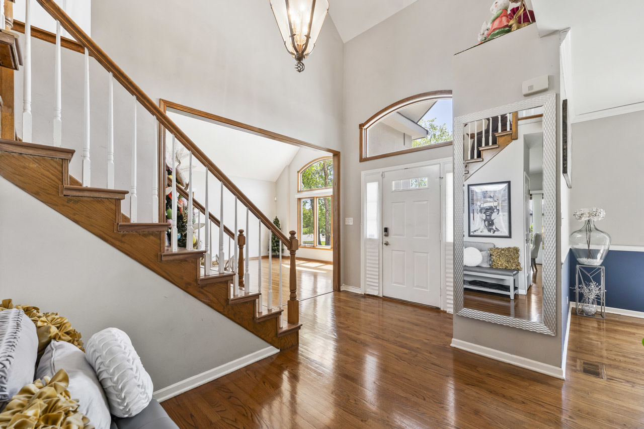 3823 Ballantrae Way