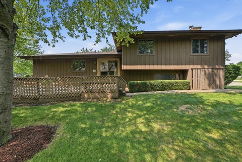 Tiny photo for 800 Ravinia Drive, Shorewood, IL 60404 (MLS # 12737924)
