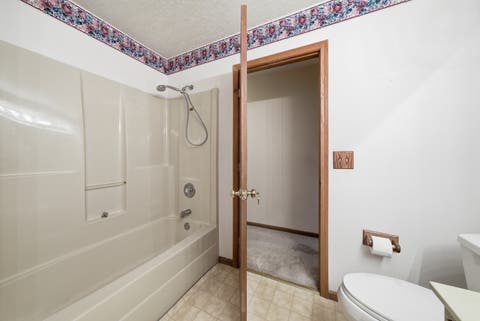 Tiny photo for 800 Ravinia Drive, Shorewood, IL 60404 (MLS # 12737924)